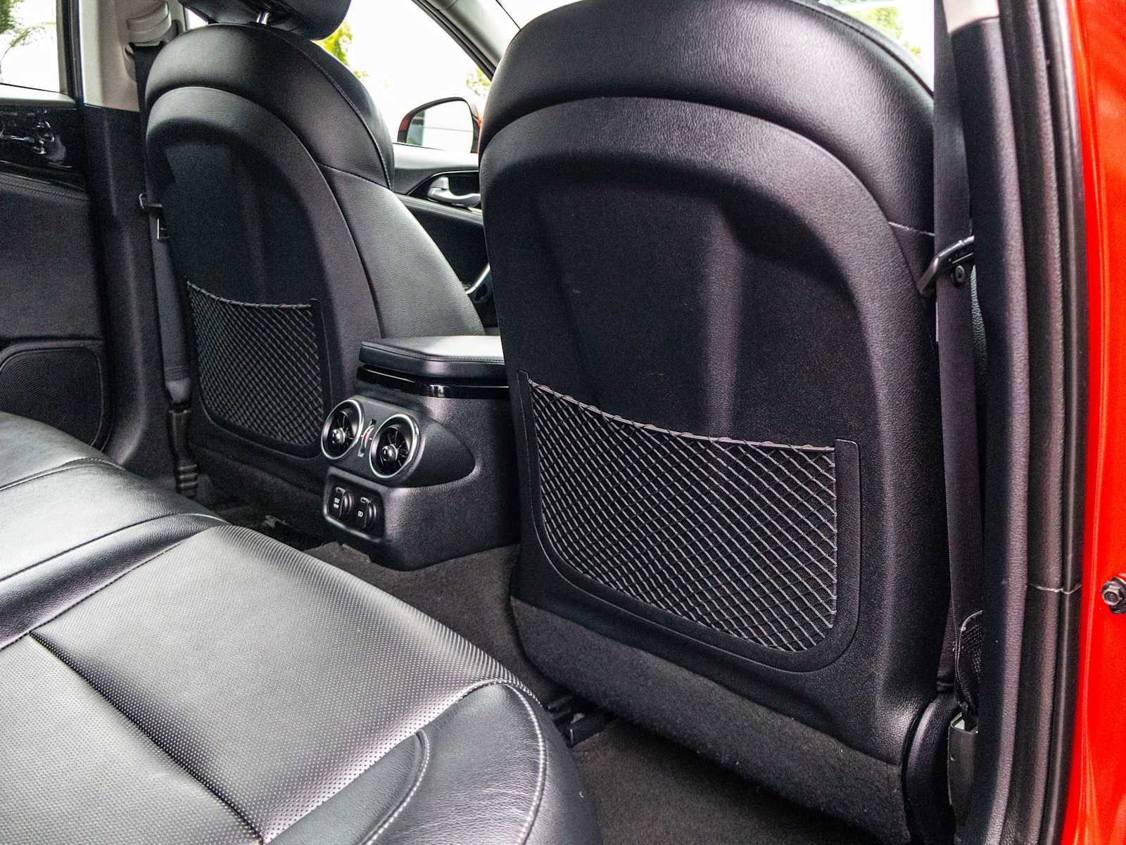 Used 2019 Kia Stinger RWD image 25