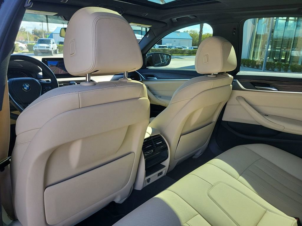 Used 2022 BMW 540i xDrive w/ Convenience Package image 17