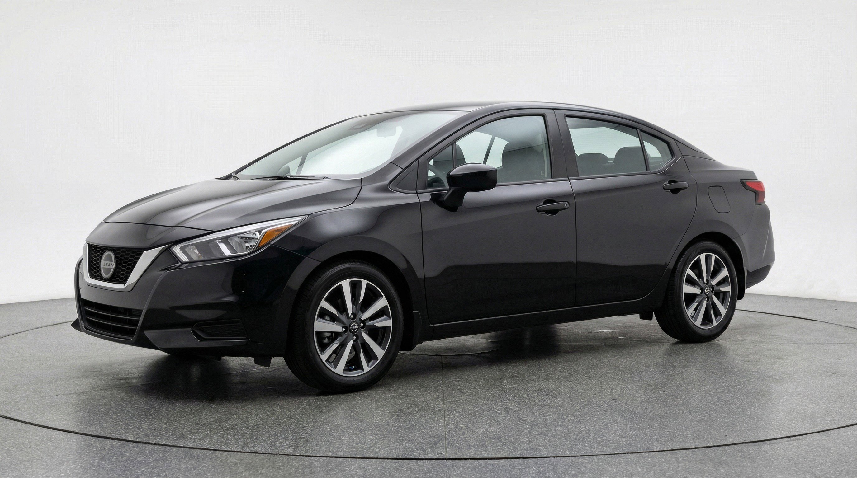 Used 2025 Nissan Versa SV FWD image 3