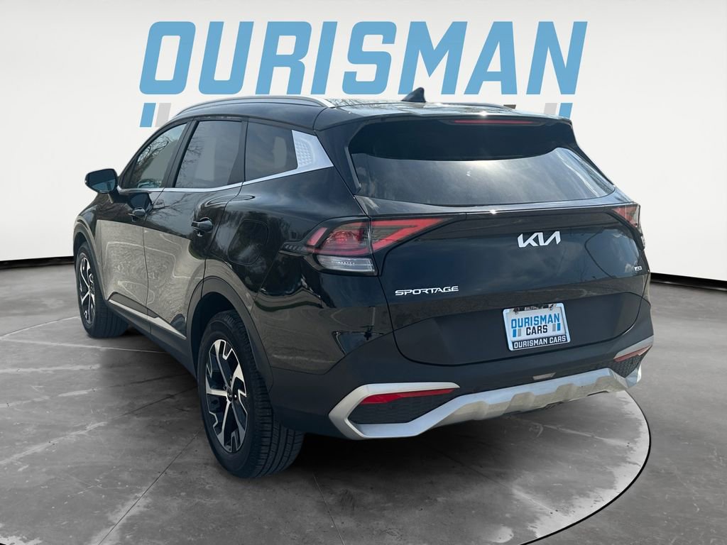 Used 2024 Kia Sportage EX image 4
