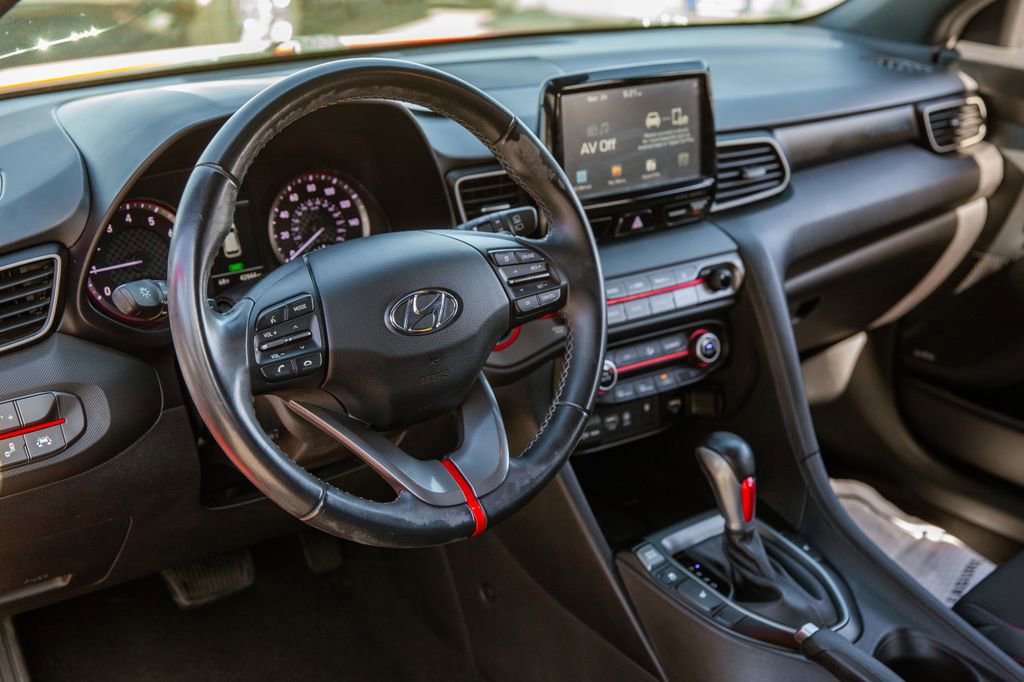 Used 2020 Hyundai Veloster 2.0 Premium FWD image 10