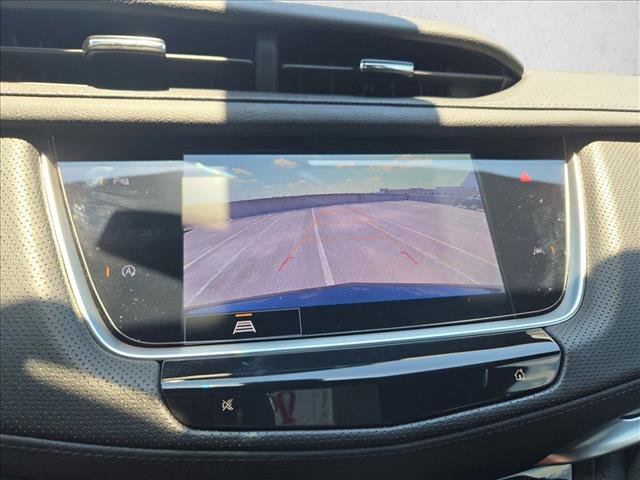 Used 2025 Cadillac XT6 Luxury FWD image 12