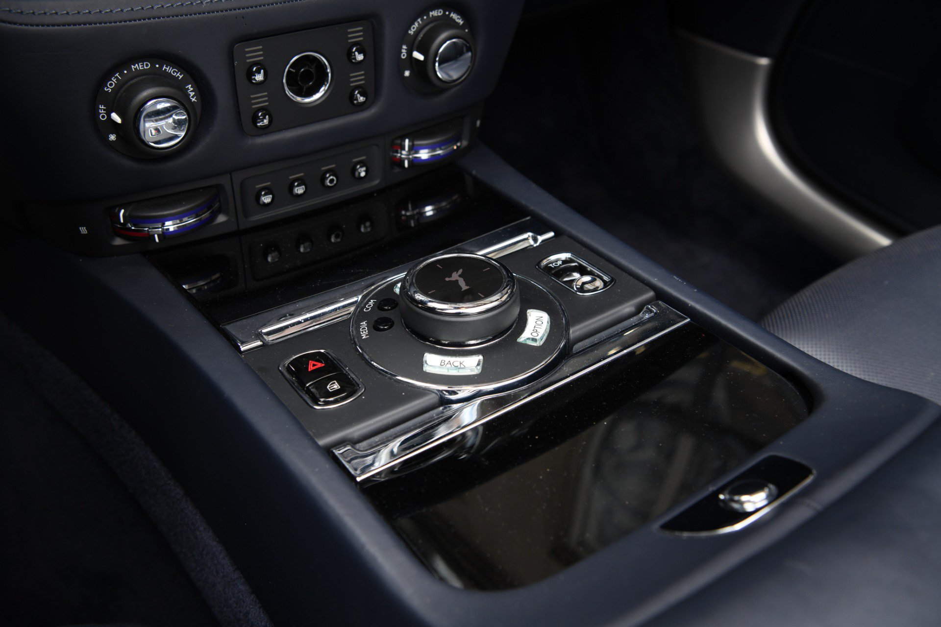 Used 2020 Rolls-Royce Dawn RWD image 13