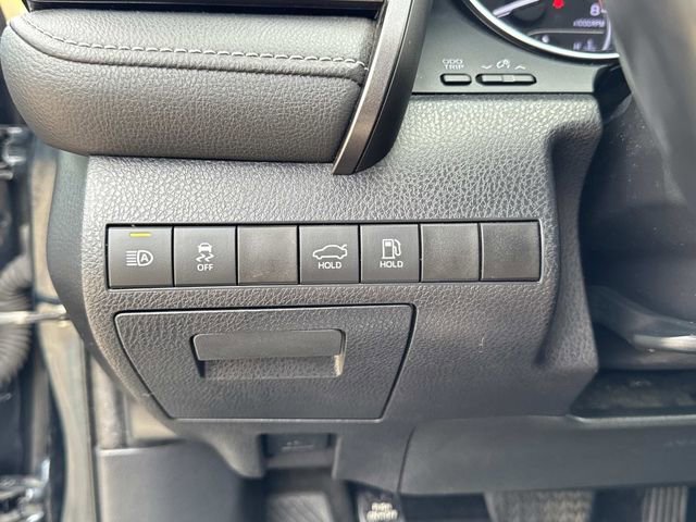 Used 2019 Toyota Camry SE image 30