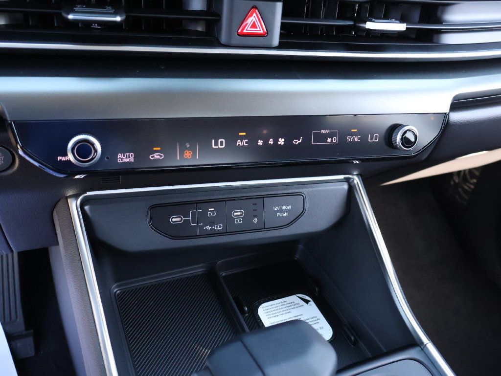 New 2027 Kia Carnival SX FWD image 33