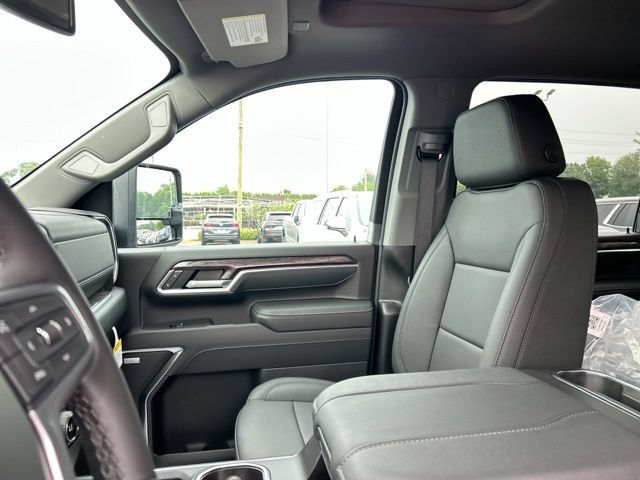 New 2026 Chevrolet Silverado 2500 LTZ w/ LTZ Plus Package AWD/4WD image 30