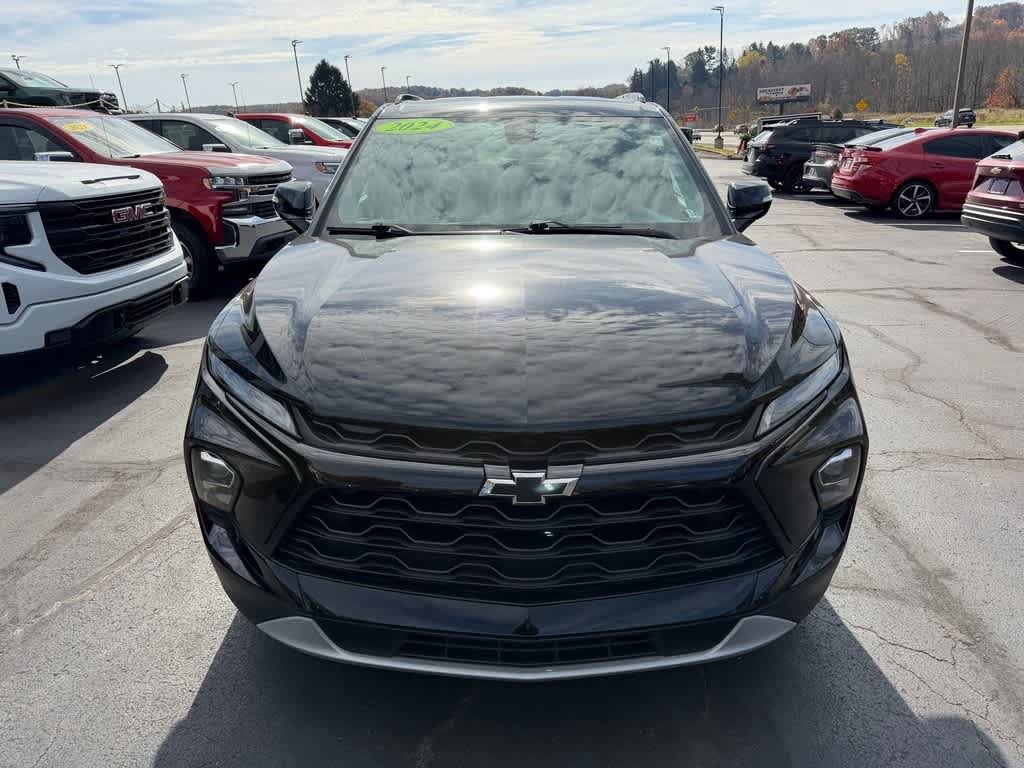 Certified 2024 Chevrolet Blazer LT w/ Midnight/Sport Edition AWD/4WD image 7