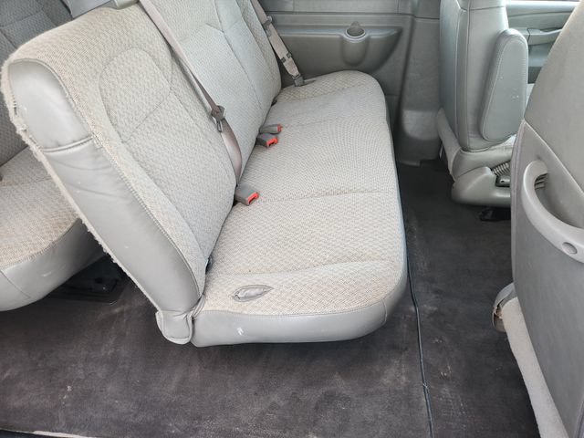 Used 2025 Chevrolet Express 3500 LS RWD image 32