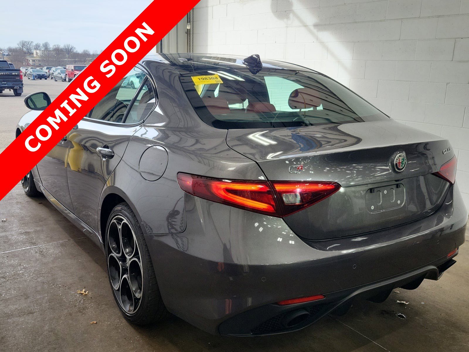 Used 2022 Alfa Romeo Giulia Veloce image 3