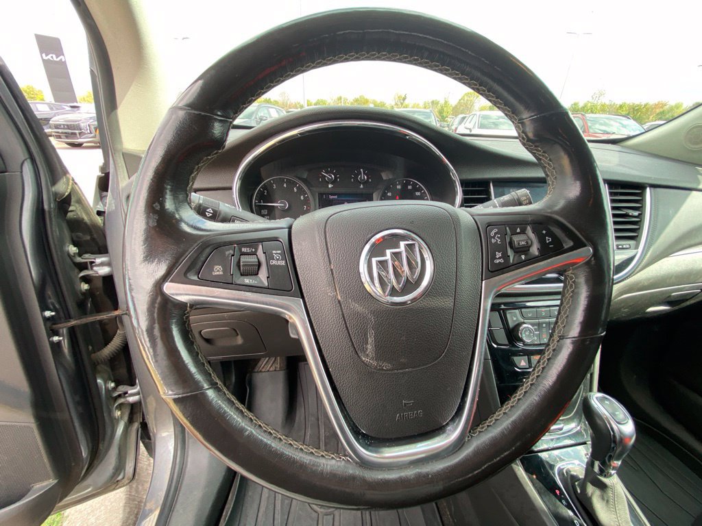 Used 2019 Buick Encore Essence FWD image 13