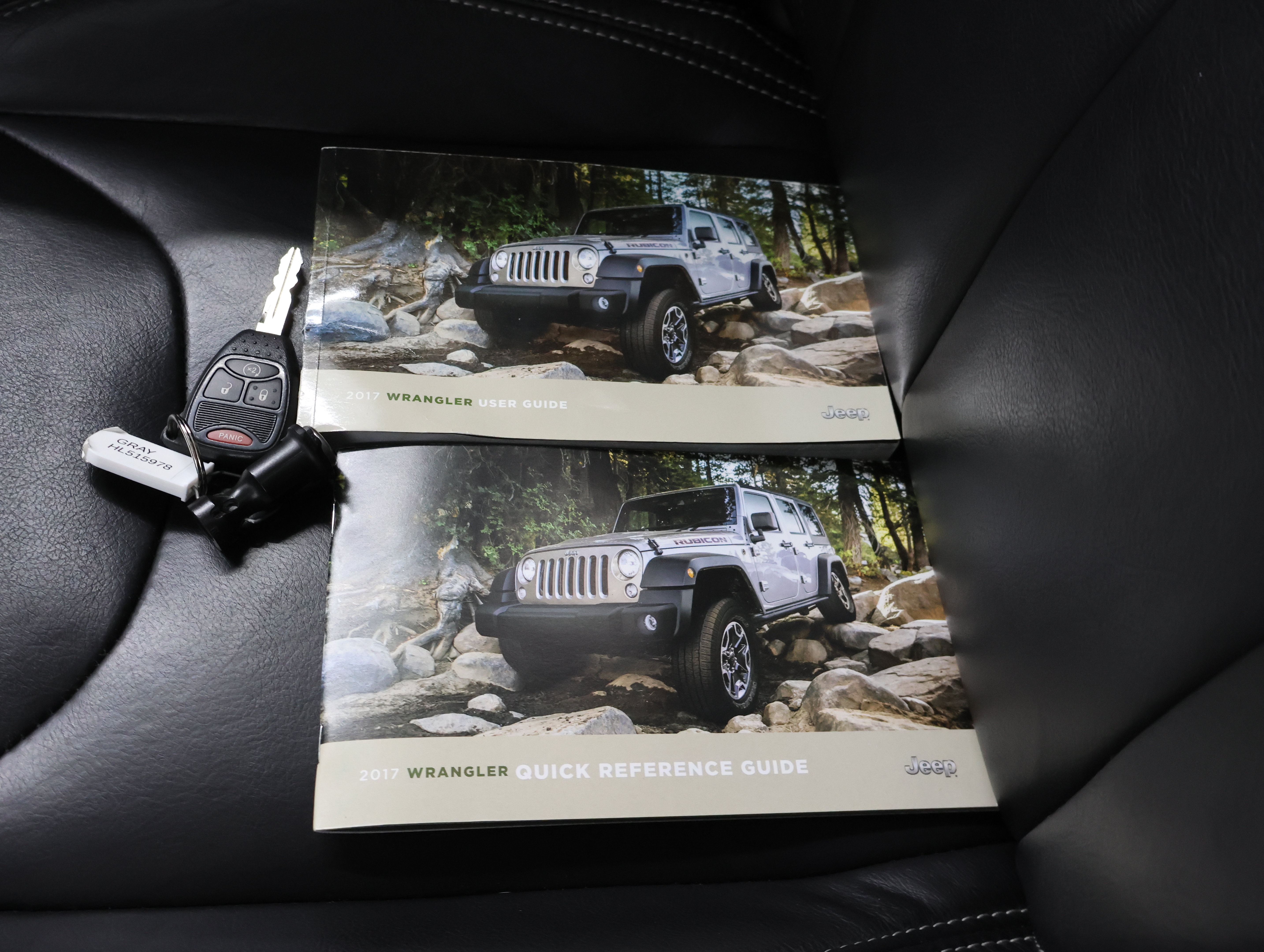 Used 2017 Jeep Wrangler Unlimited Sahara w/ Connectivity Group AWD/4WD image 55