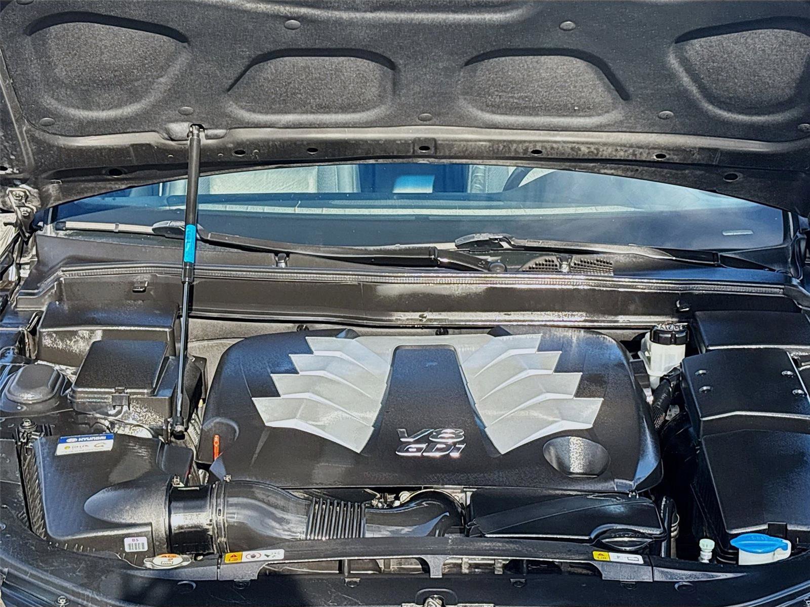 Used 2012 Hyundai Genesis 5.0 image 34