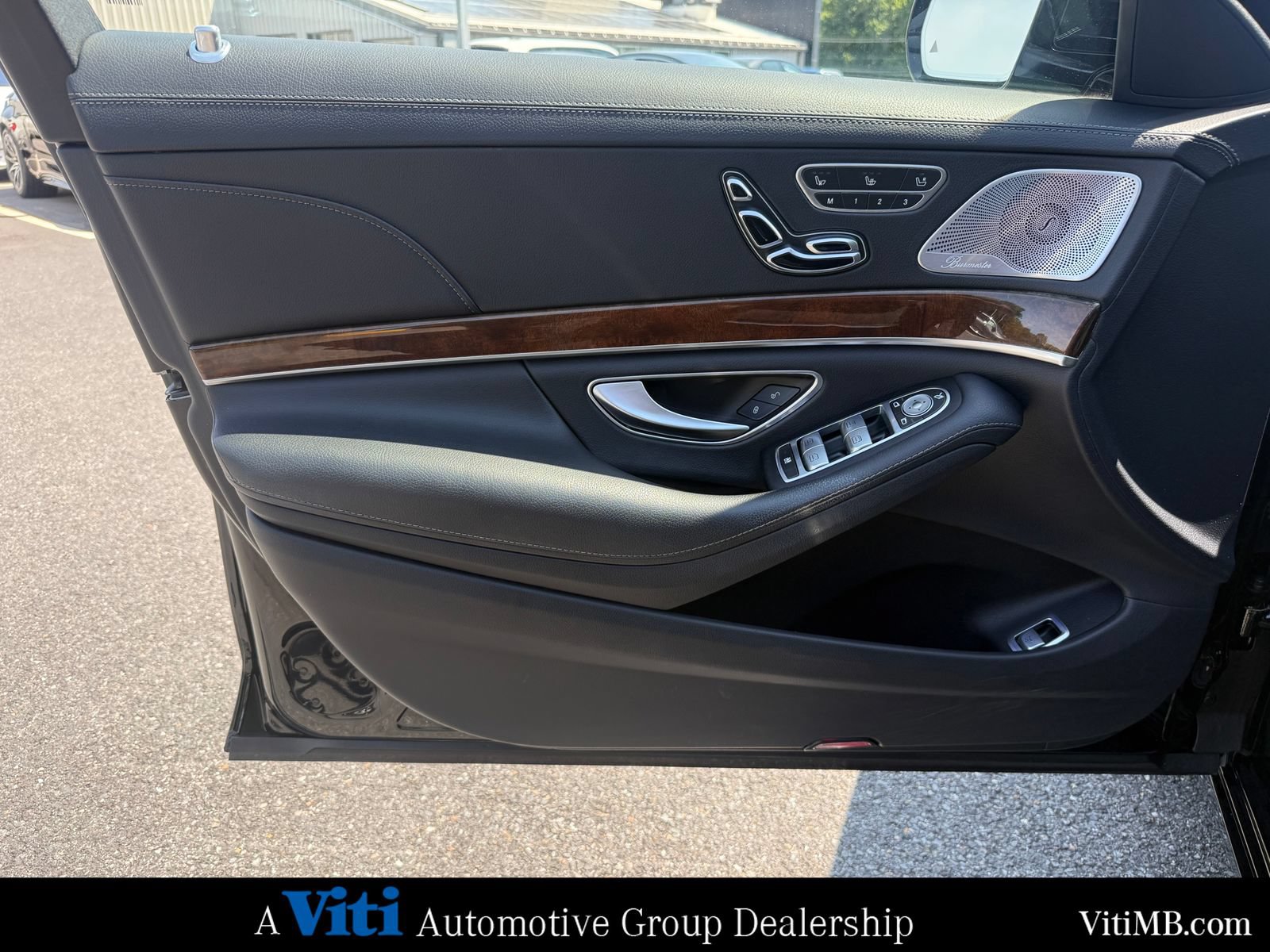 Used 2015 Mercedes-Benz S 550 4MATIC Sedan image 16