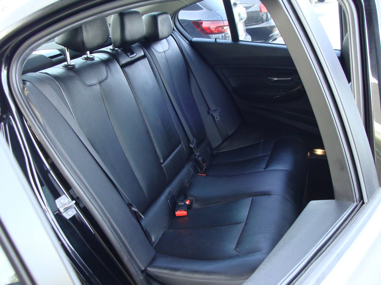 Used 2015 BMW 328i xDrive Sedan AWD/4WD image 11