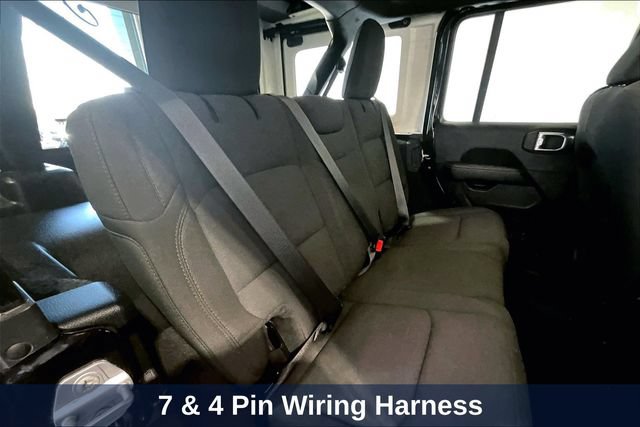Used 2023 Jeep Wrangler Unlimited Sahara w/ Cold Weather Group AWD/4WD image 34