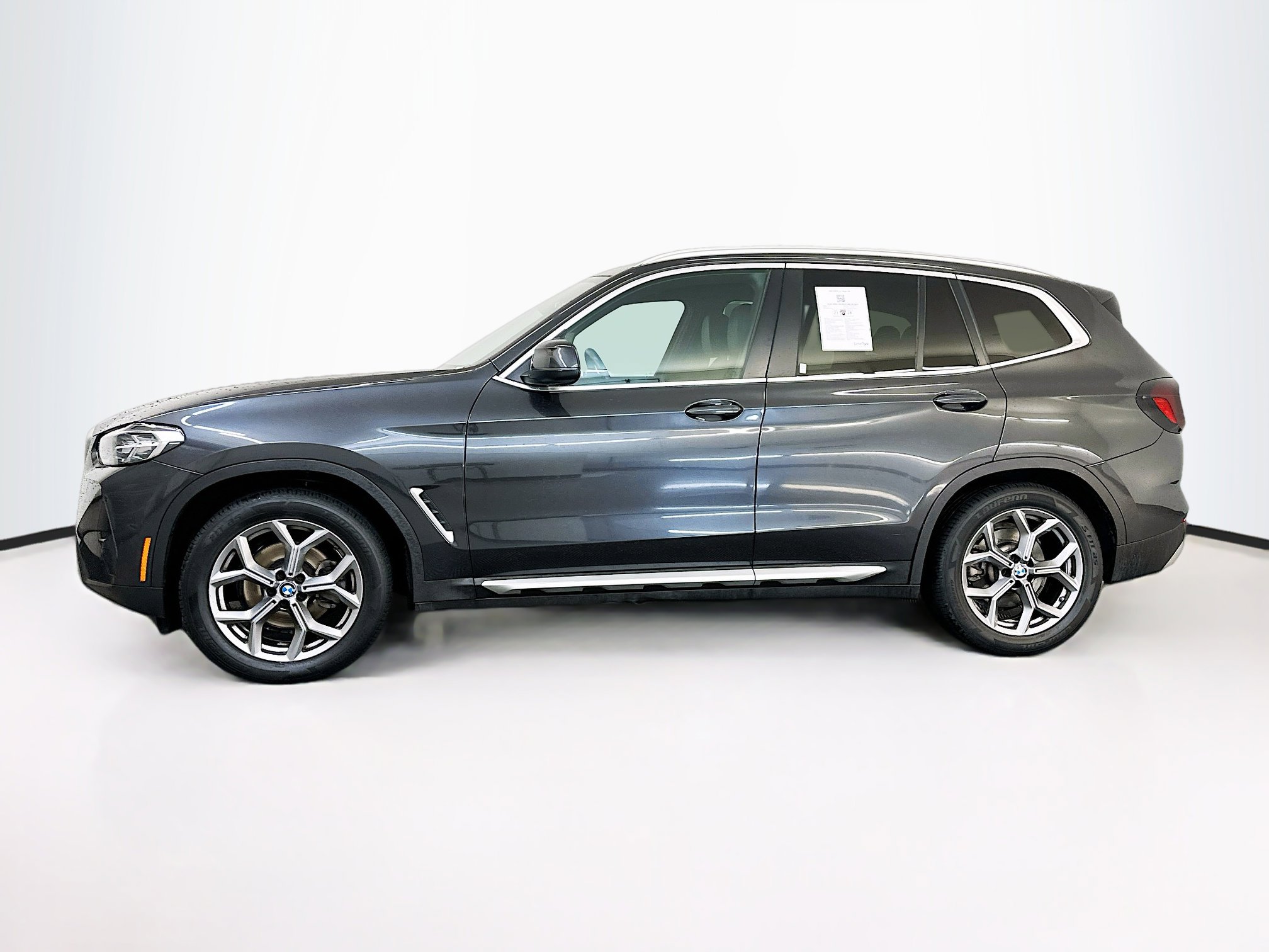 Used 2024 BMW X3 xDrive30i w/ Convenience Package image 4