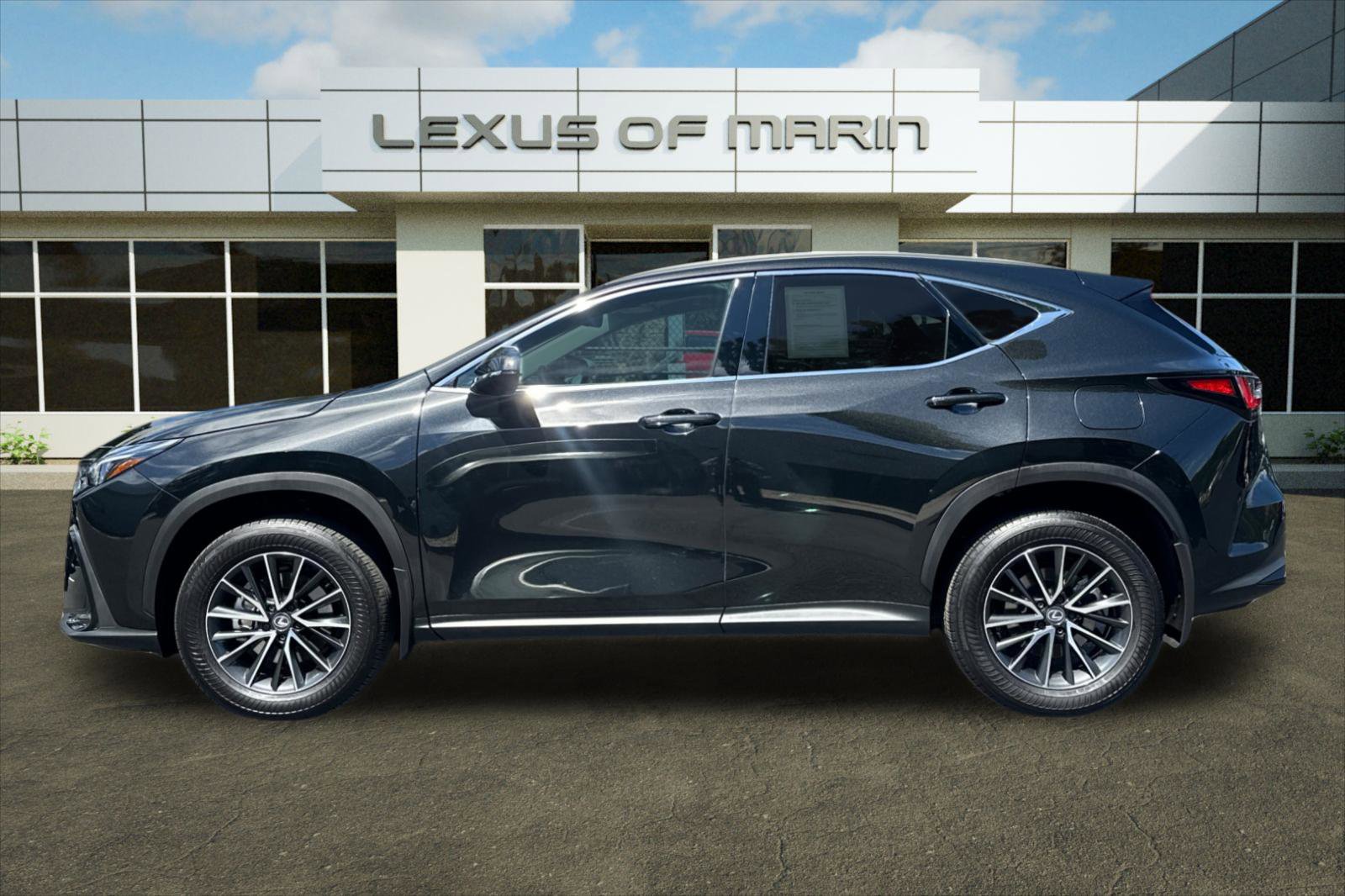 Certified 2024 Lexus NX 250 FWD w/ Premium Package image 2