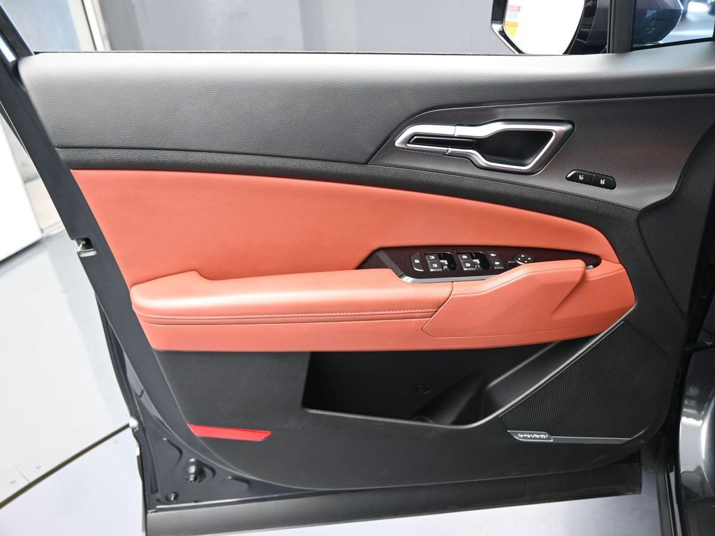 Used 2024 Kia Sportage SX image 13