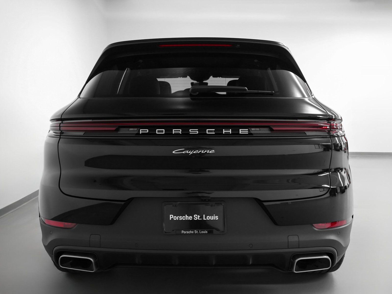 Certified 2025 Porsche Cayenne image 11