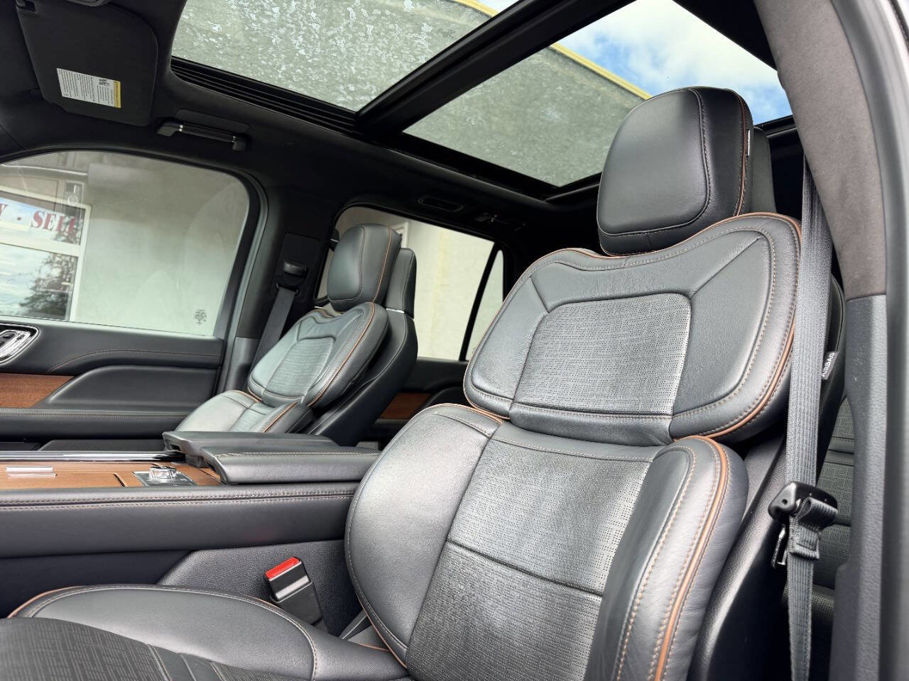 Used 2022 Lincoln Navigator L Black Label AWD/4WD image 19