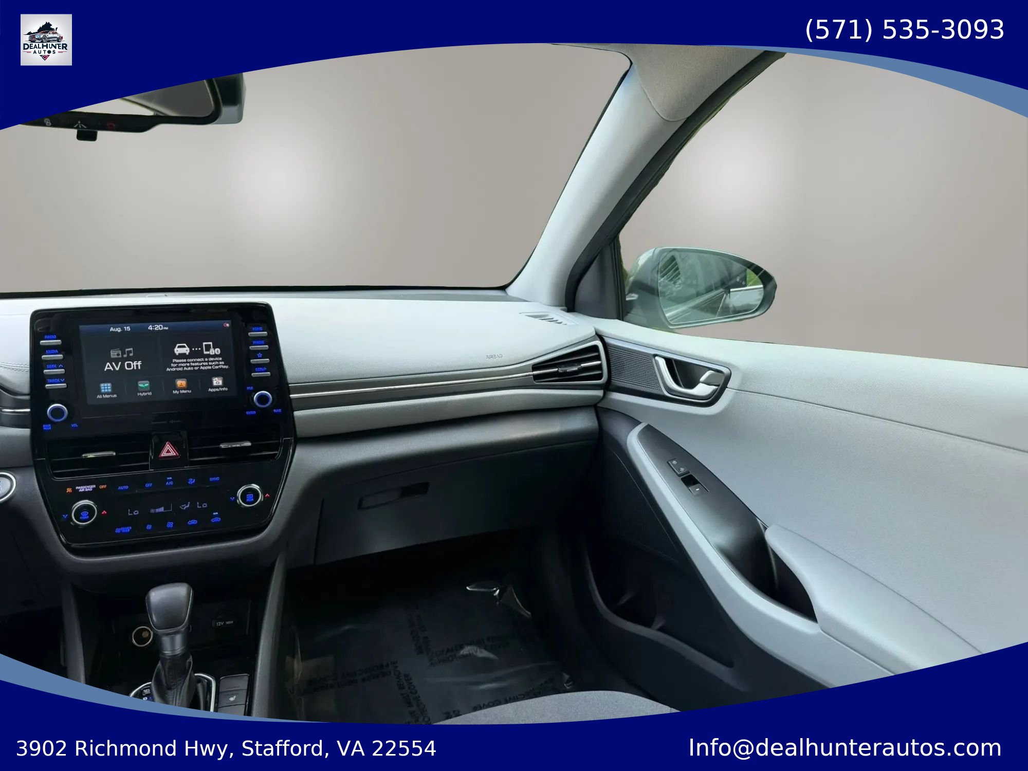 Used 2020 Hyundai Ioniq SE FWD image 24