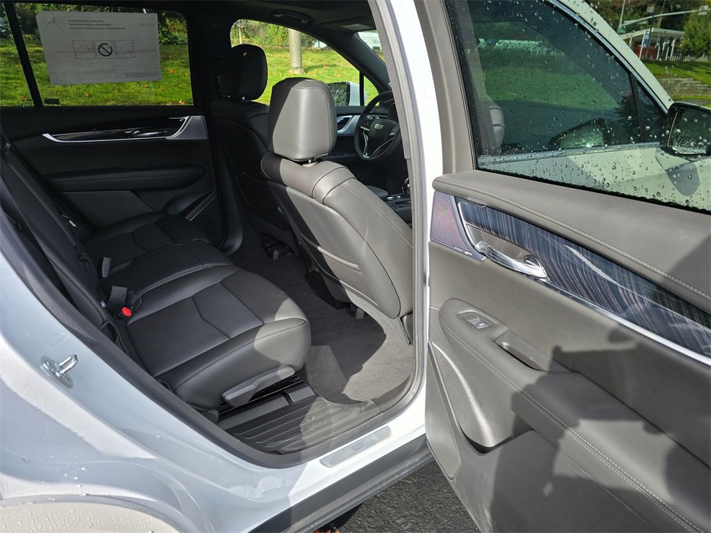 New 2025 Cadillac XT6 Premium Luxury image 13