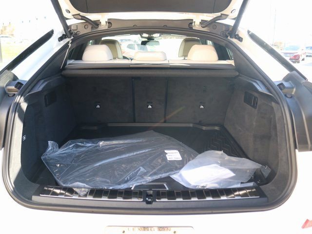 New 2026 BMW X6 M60i image 33