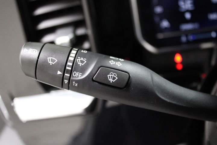 Used 2025 Chevrolet Silverado 1500 LTZ AWD/4WD image 43