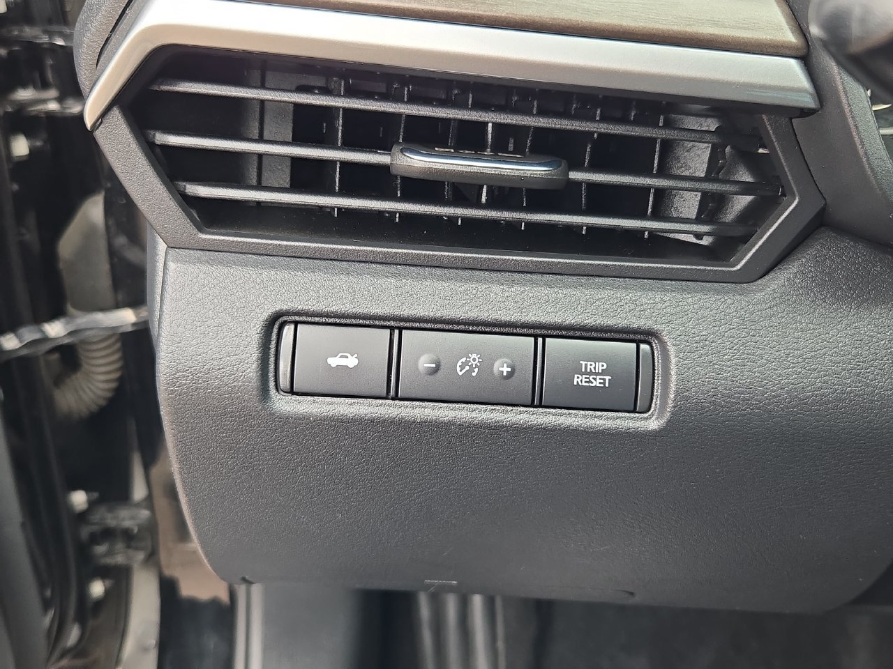 Certified 2023 Nissan Altima 2.5 SV FWD image 25
