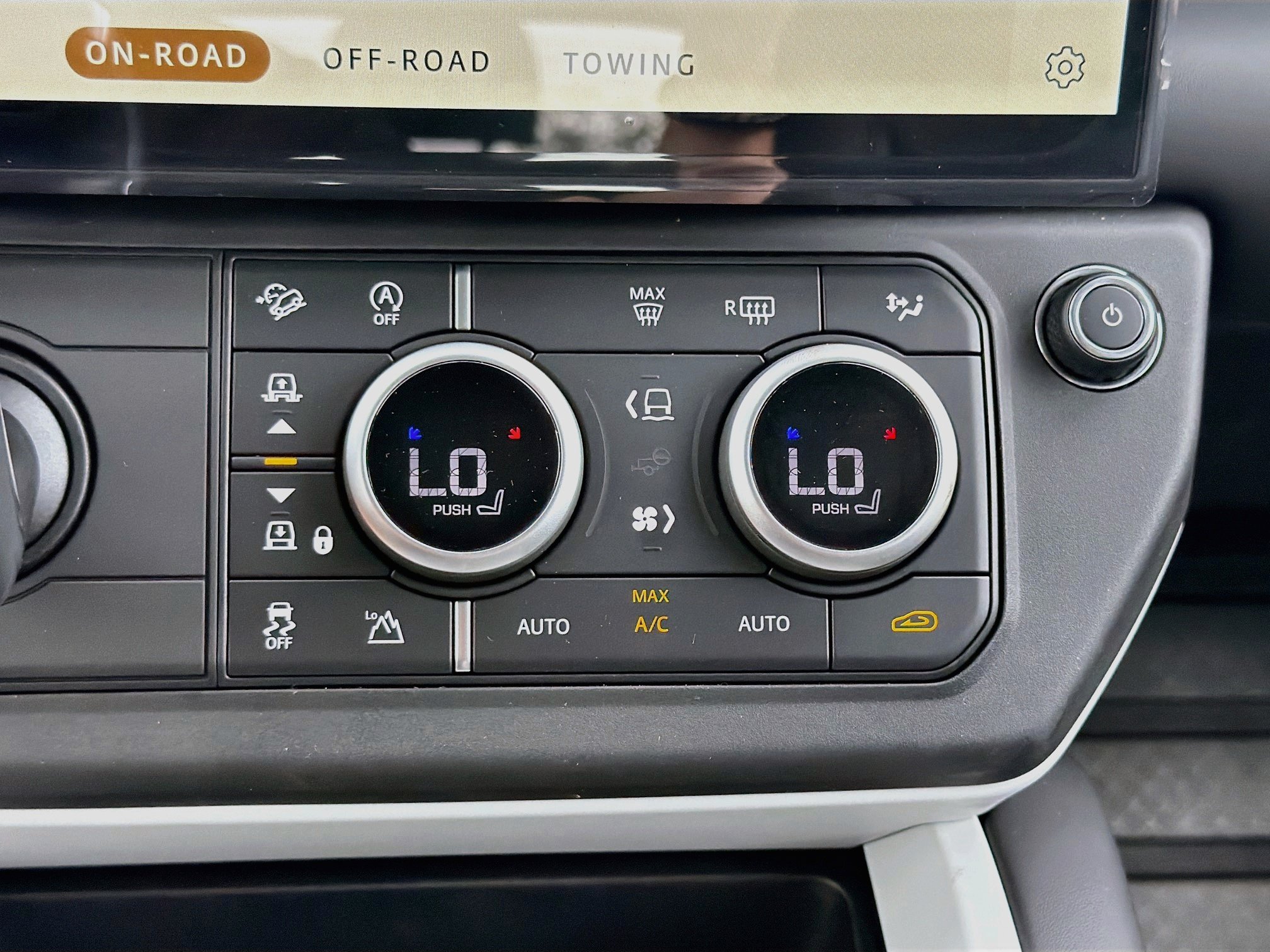New 2026 Land Rover Defender 110 S AWD/4WD image 35