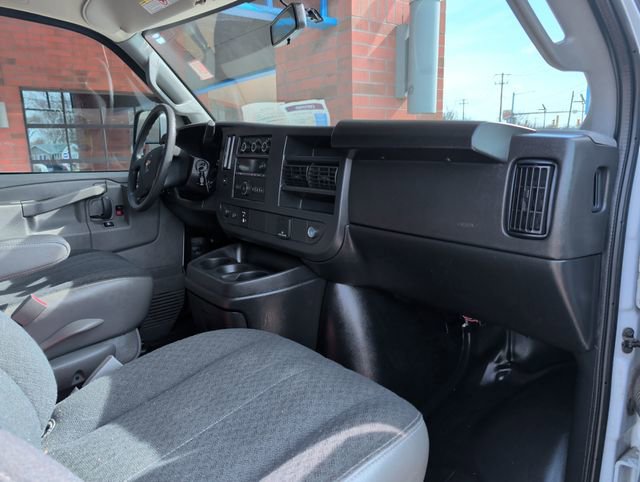 Used 2024 Chevrolet Express 2500 w/ Driver Convenience Package image 29
