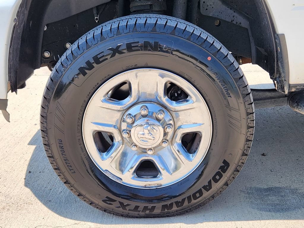 Used 2018 RAM 2500 Tradesman w/ Chrome Appearance Group AWD/4WD image 9