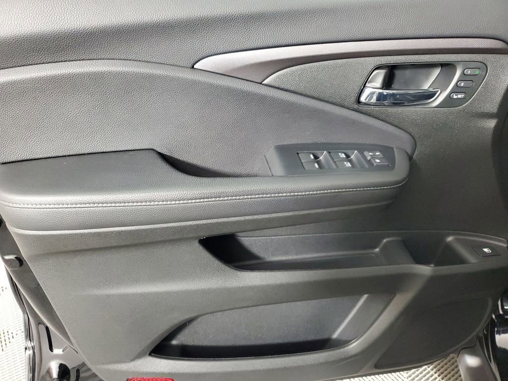 Used 2023 Honda Ridgeline RTL image 18