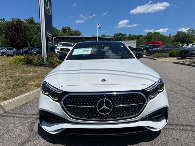 New 2026 Mercedes-Benz E 450 4MATIC Sedan image 8