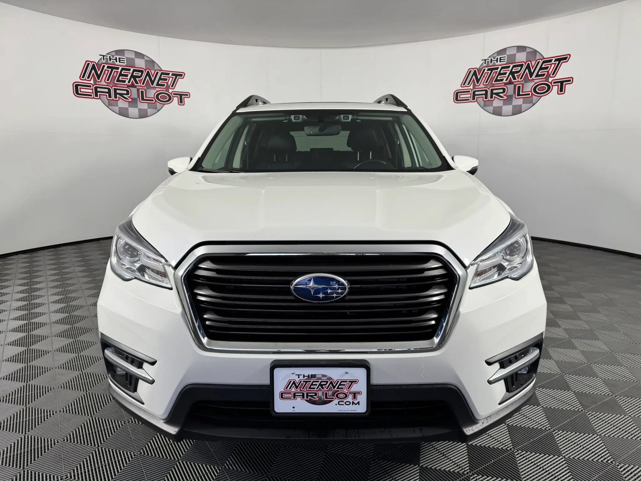 Used 2022 Subaru Ascent Limited w/ Technology Package AWD/4WD image 2