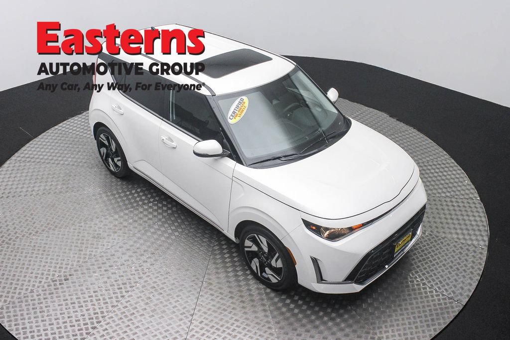 Used 2023 Kia Soul GT-Line FWD image 3