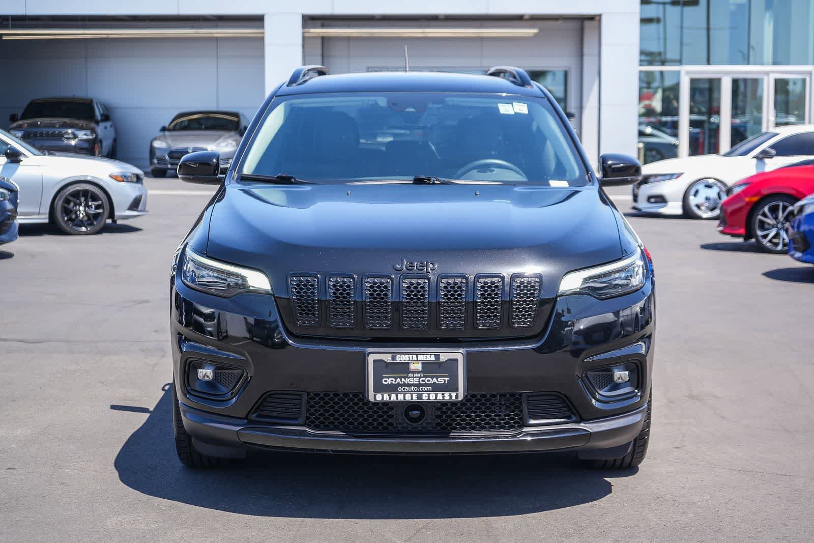 Used 2021 Jeep Cherokee Latitude Plus FWD image 2