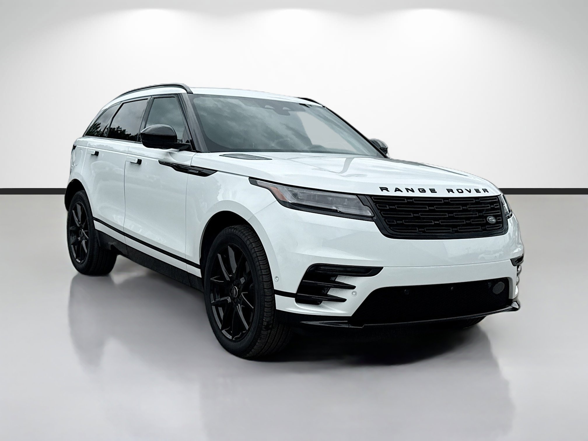 Used 2026 Land Rover Range Rover Velar Dynamic SE AWD/4WD image 7