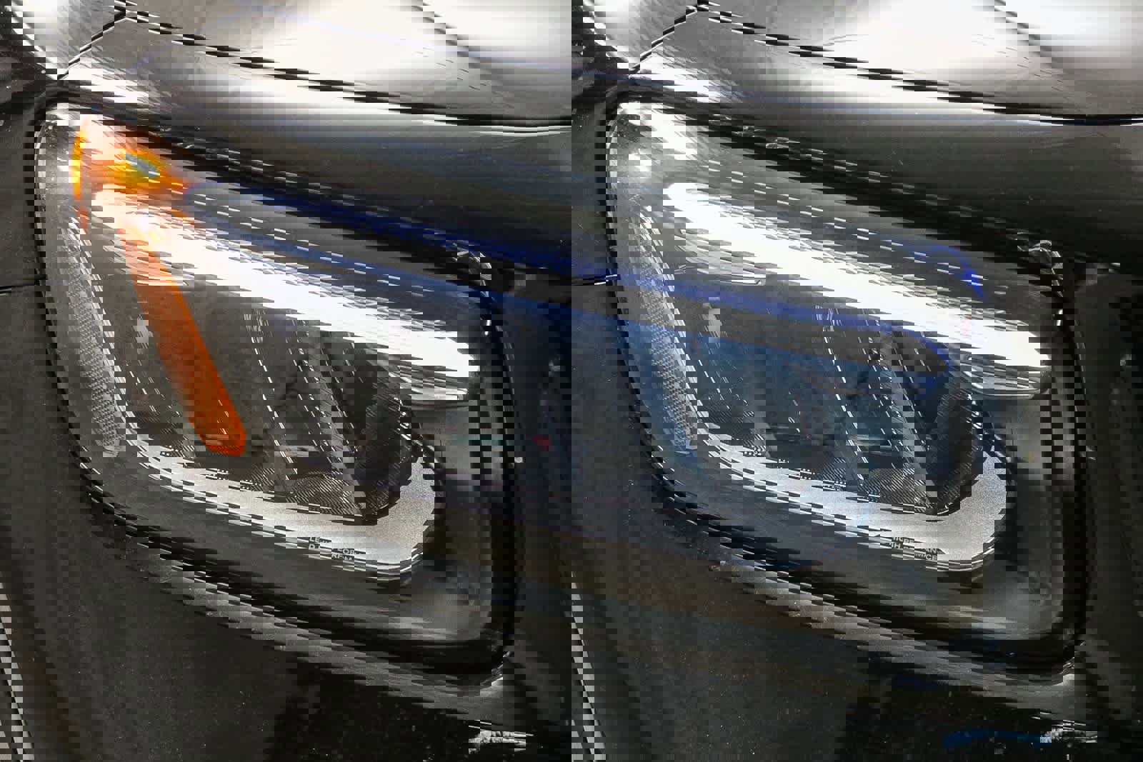 New 2025 Mercedes-Benz GLB 35 AMG 4MATIC image 4