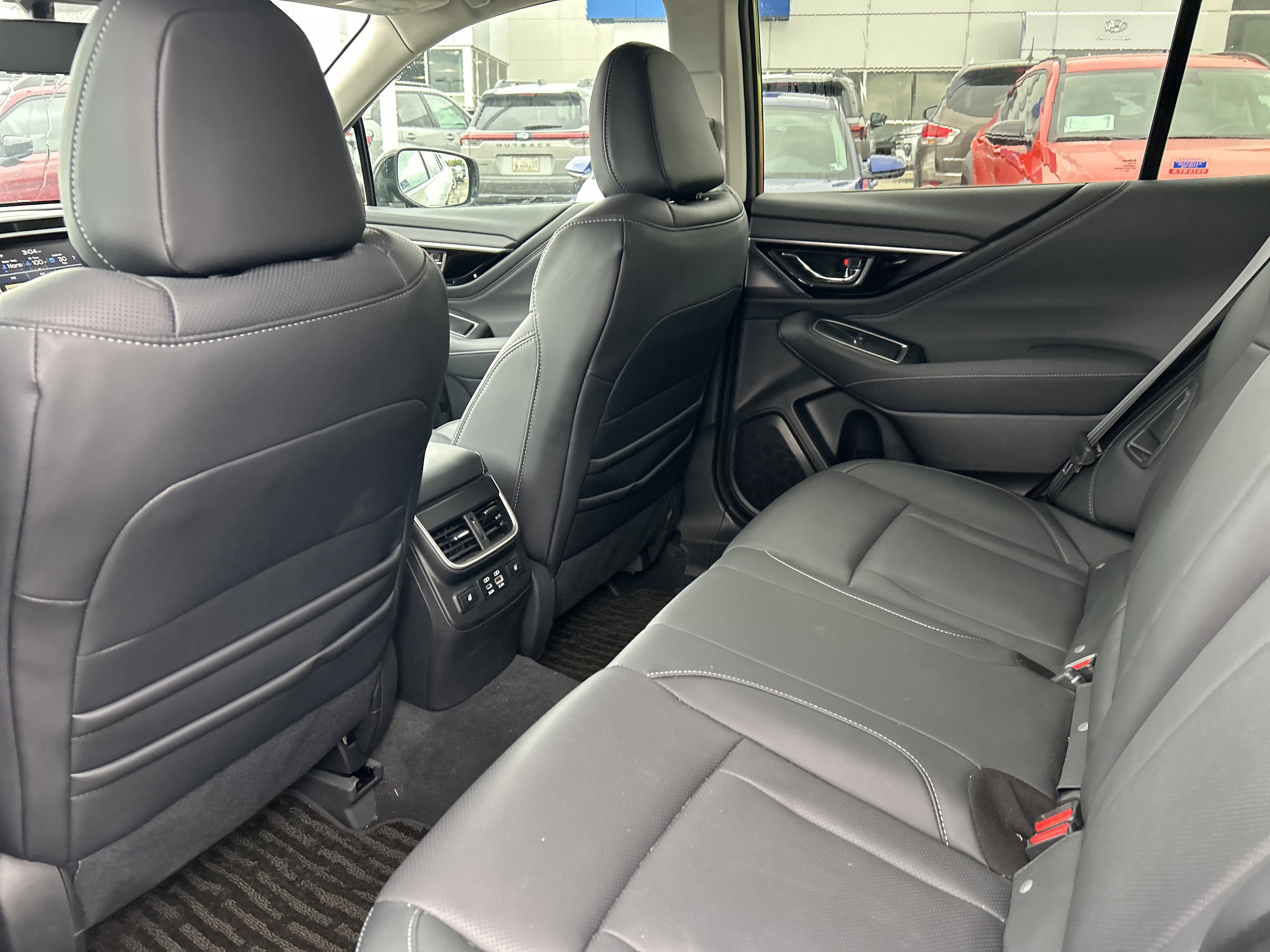 Used 2024 Subaru Outback Limited AWD/4WD image 33