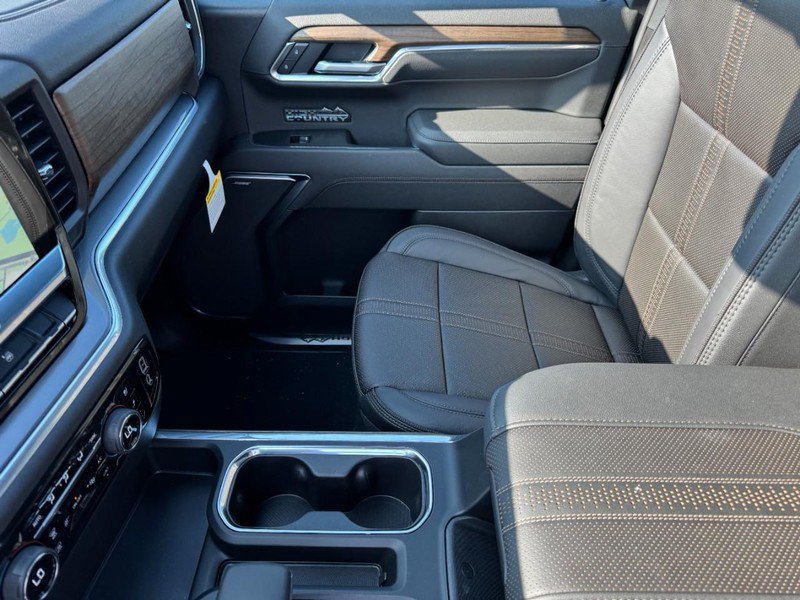 New 2026 Chevrolet Silverado 1500 High Country w/ Technology Package AWD/4WD image 40