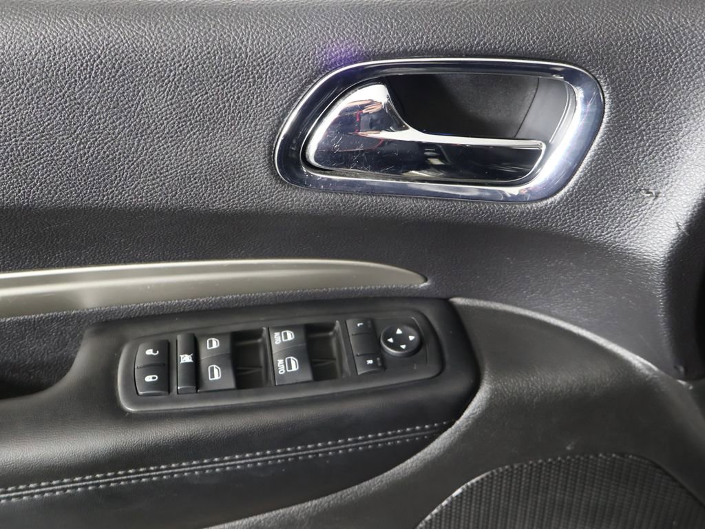 Used 2018 Dodge Durango SXT image 29