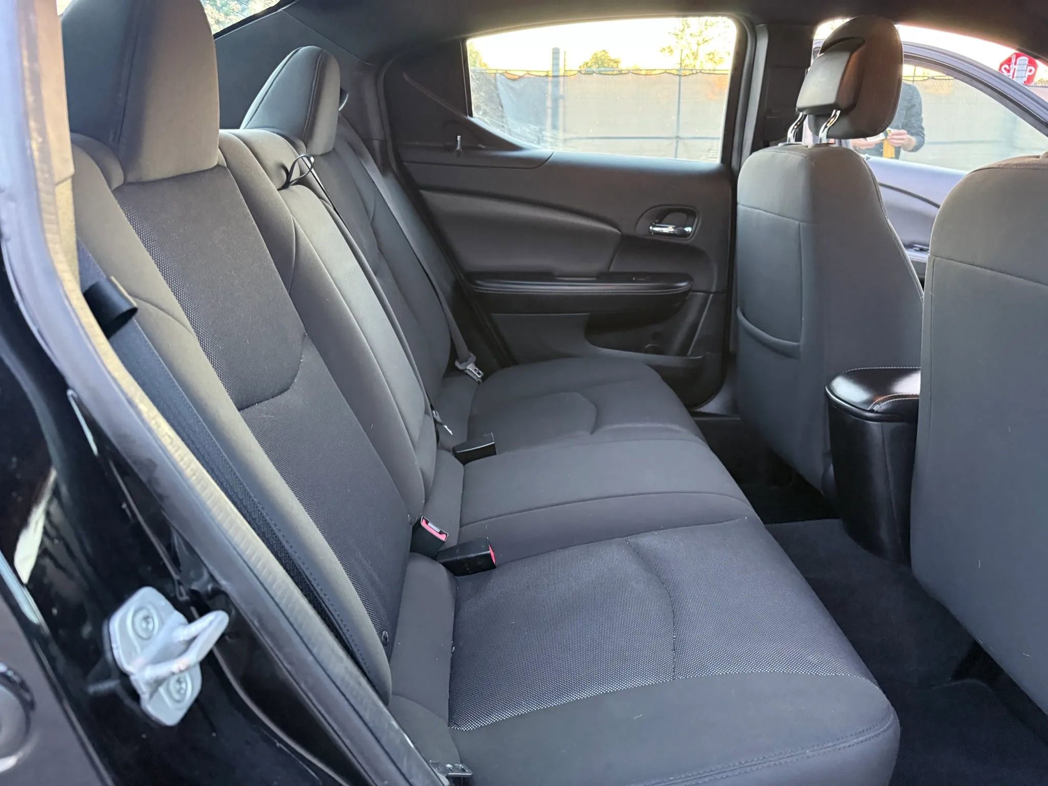 Used 2013 Dodge Avenger SE image 15