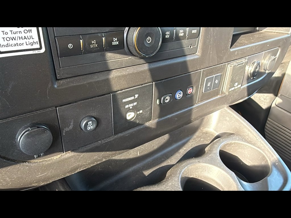 Used 2021 GMC Savana 3500 Extended w/ Power Convenience Package RWD image 17