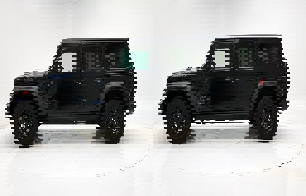 Used 2023 Jeep Wrangler Unlimited w/ Cold Weather Group image 6