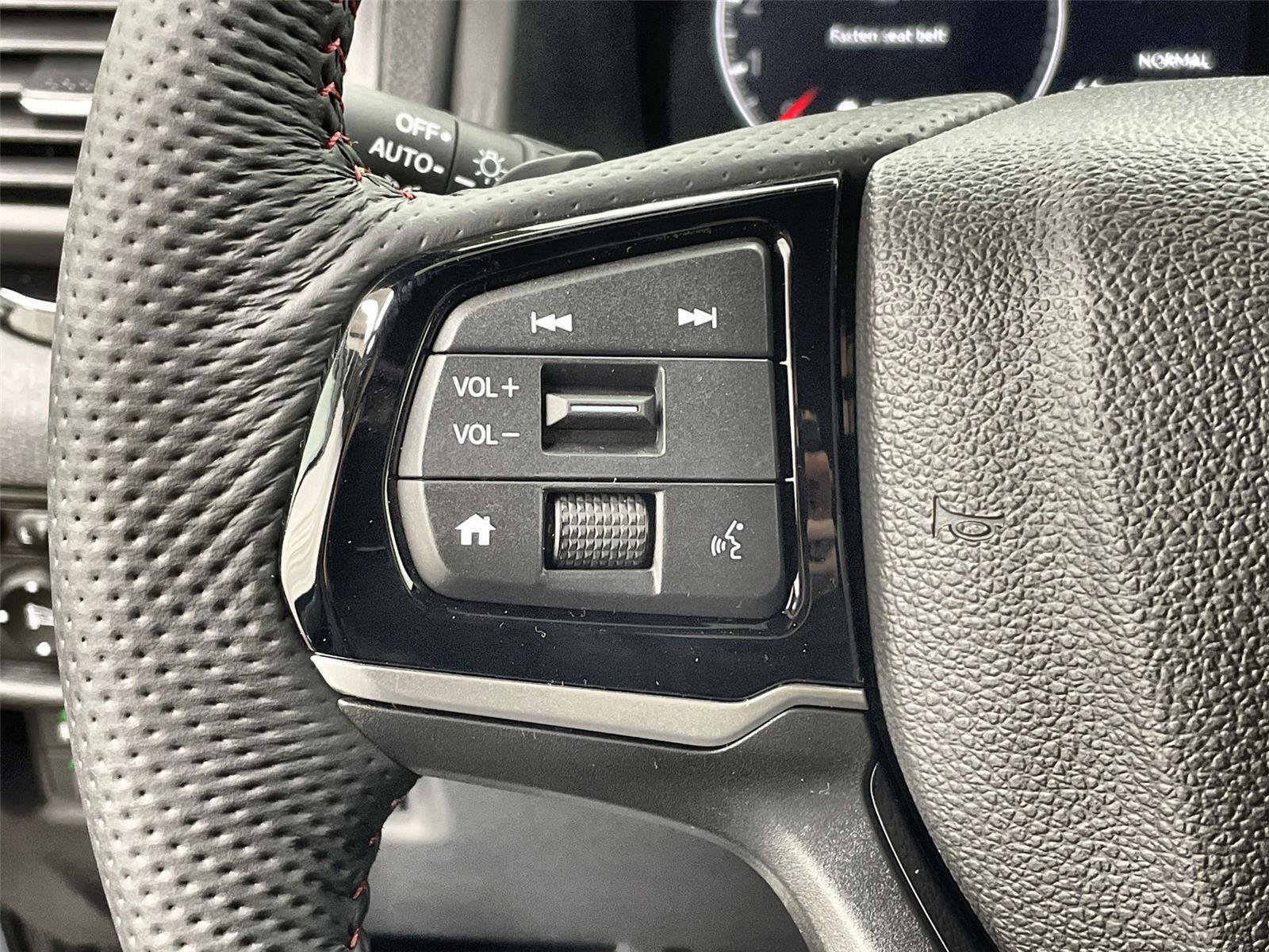 New 2026 Honda Ridgeline Black Edition image 18