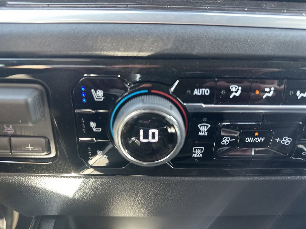 New 2026 Chevrolet Silverado 1500 LTZ w/ LTZ Premium Package image 21