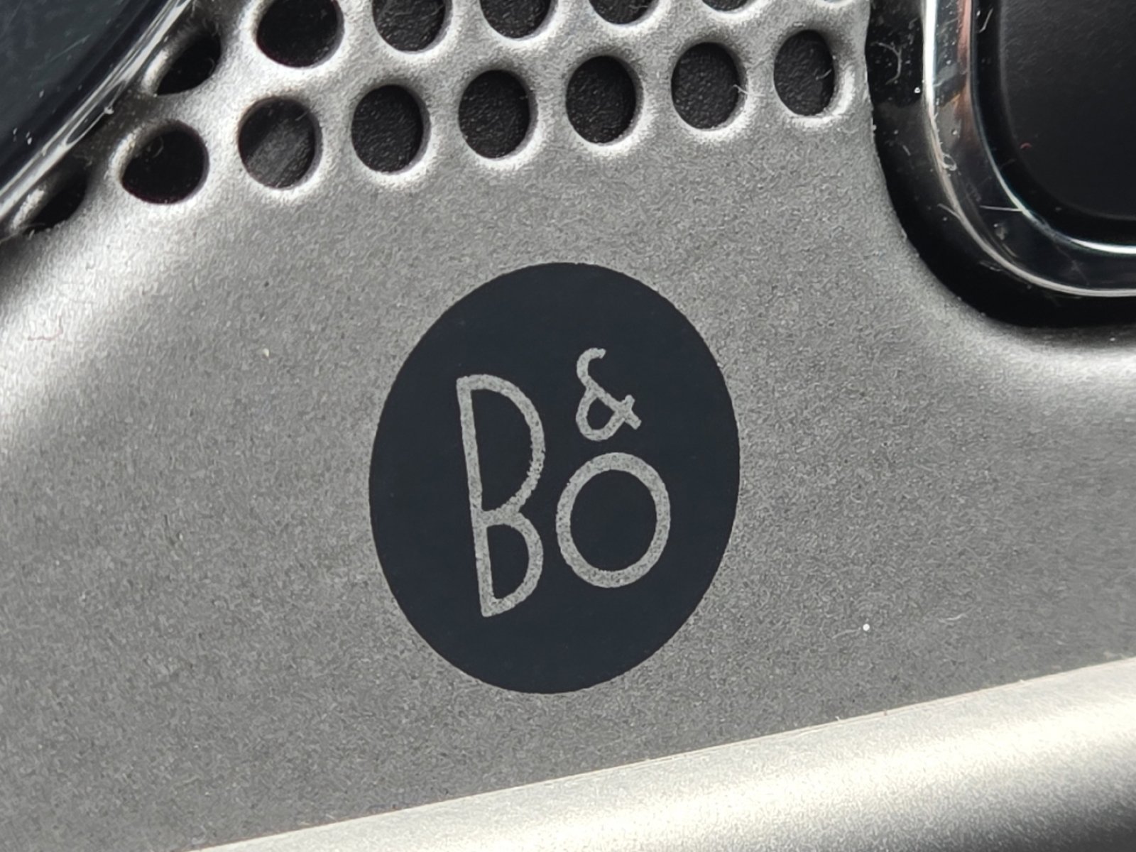 Used 2020 Ford Explorer Limited image 12