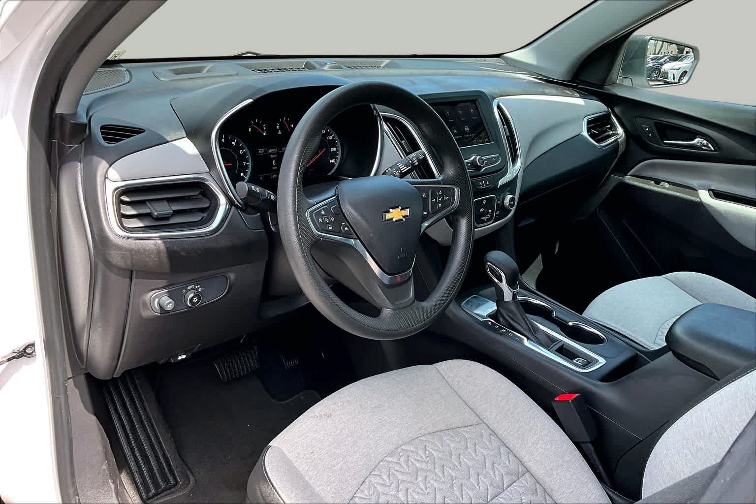 Used 2024 Chevrolet Equinox LS FWD image 18