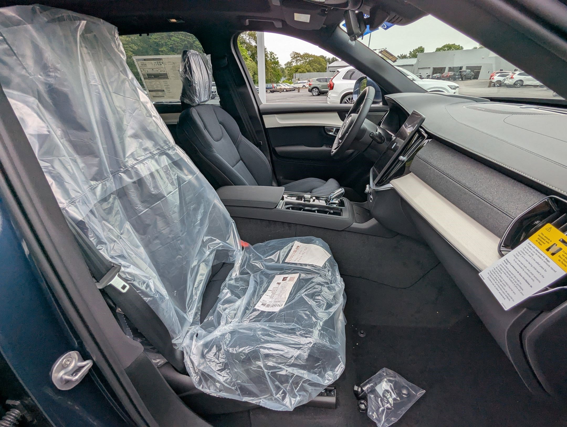 New 2025 Volvo XC90 B6 Ultra w/ Protection Package Premier image 22